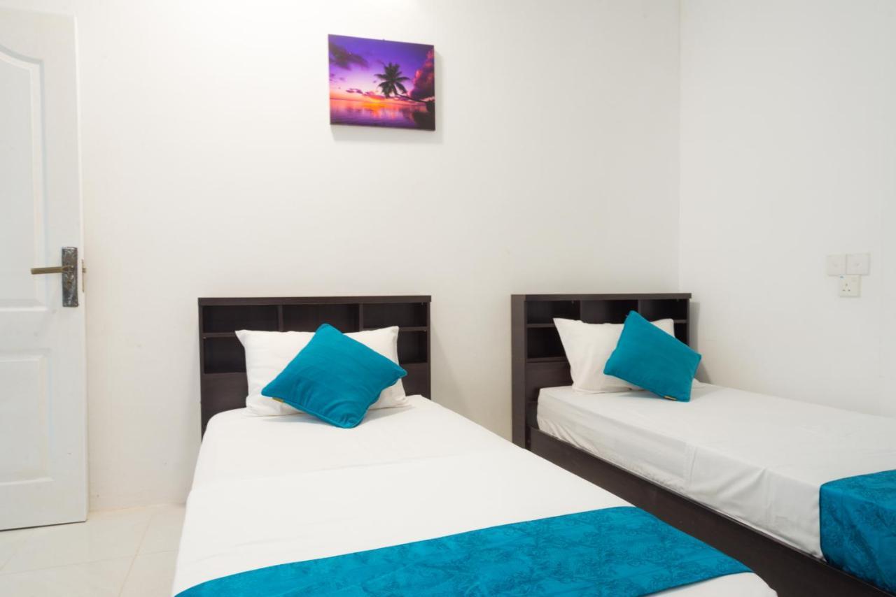 Palm Gate Maldives Hotel Thulusdhoo Exterior photo