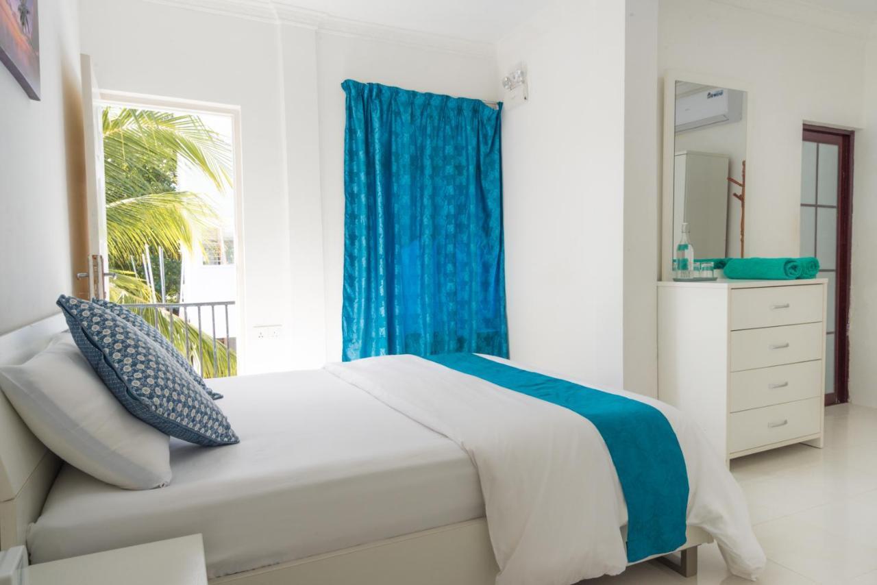 Palm Gate Maldives Hotel Thulusdhoo Exterior photo